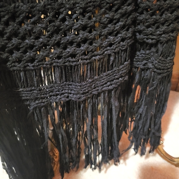 Umgee Crochet Knit Black Long Sweater Vest With Fringe Size Large Festival Boho - Picture 6 of 6